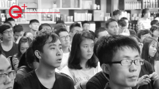 \ 云图片