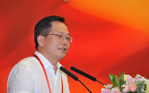 中国人民银行研究局研究员、经济学博士邹平座致辞